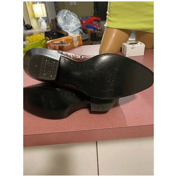 Corral Red Crimson distressed snip toe boots - Picture 6 of 7